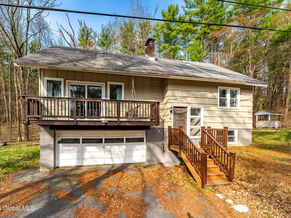 689 Gordon Road, Schenectady, NY 12306