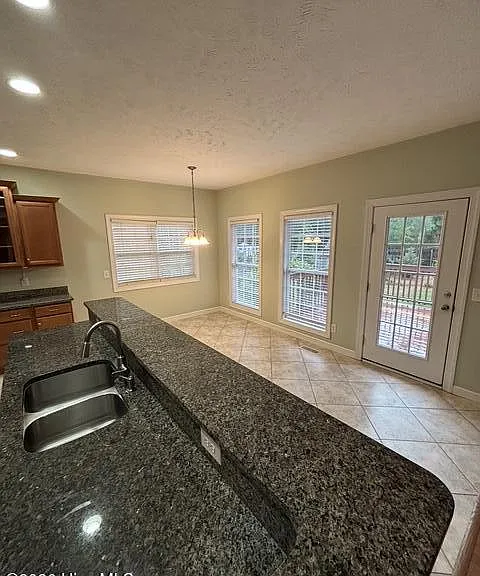 1150 Linden Rd — Photo 7