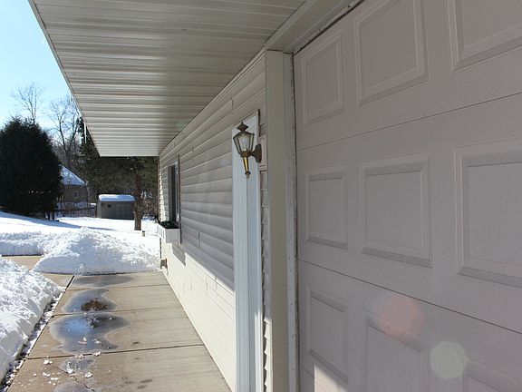 5th image of 23170 Hilo Ave N