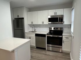 185 Laurel St, Bristol, CT