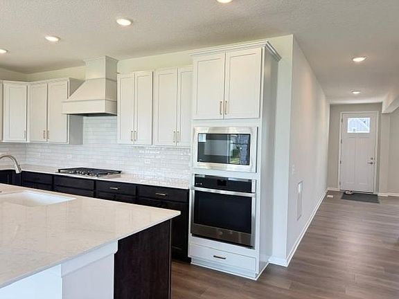 4th image of 10574 Minnesota Ln