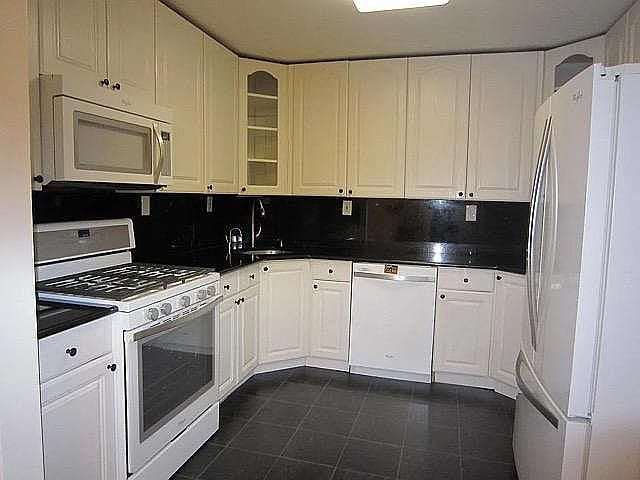 1st image of 386 Hoover Ave APT 168