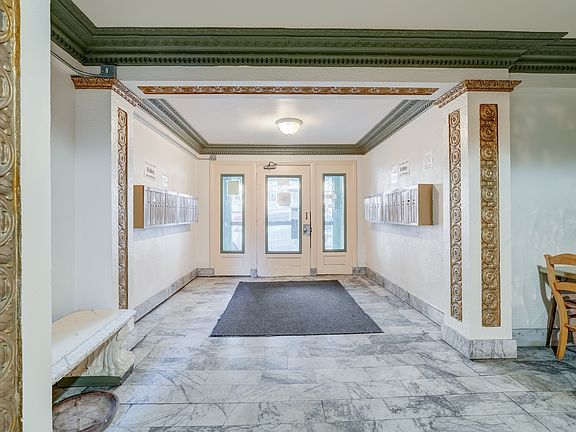 3rd image of 430 Hyde St #401