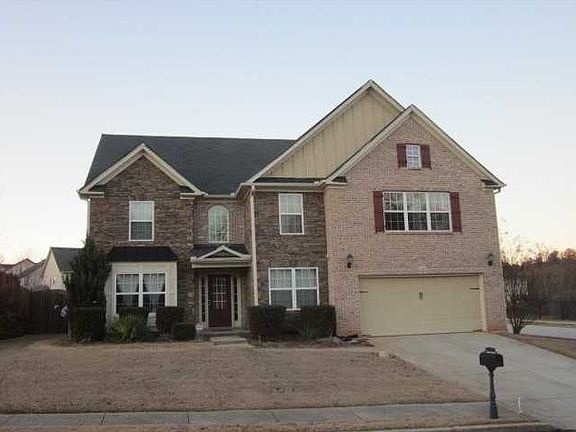 2nd image of 2430 Park Estates Dr