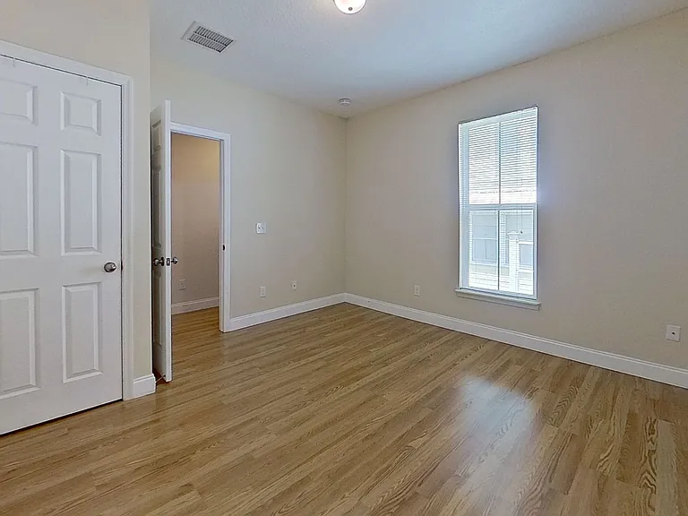 1844 Thacker Ave — Photo 14