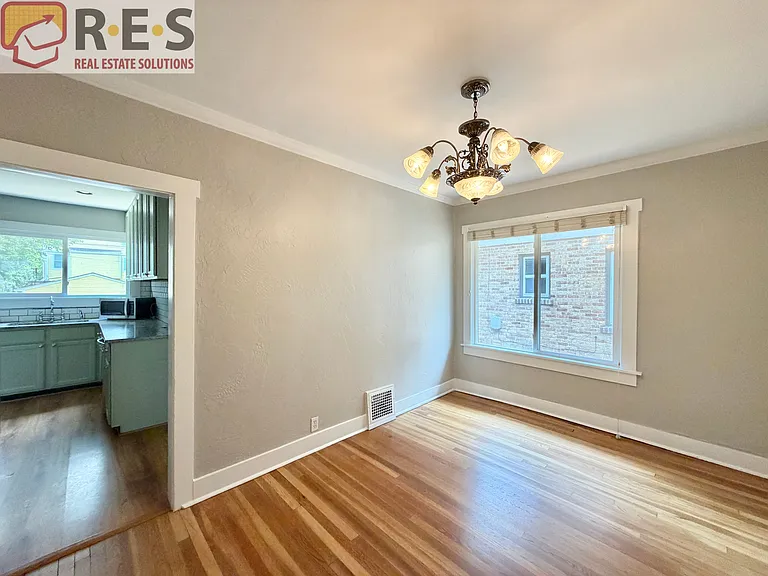 1146 Jackson St — Photo 6