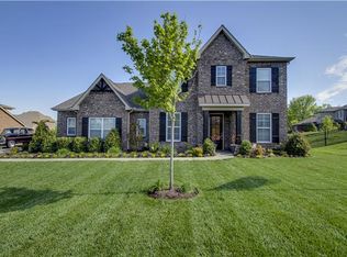 155 Windmill Pointe Cir, Hendersonville, TN 37075