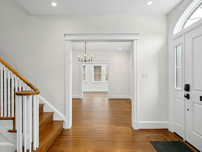 3643 Jenifer St NW — Photo 10
