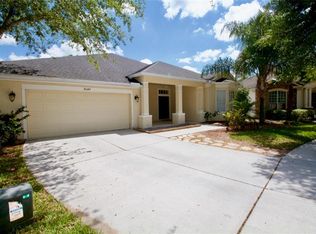 7047 Derwent Glen Cir, Land O Lakes, FL 34637