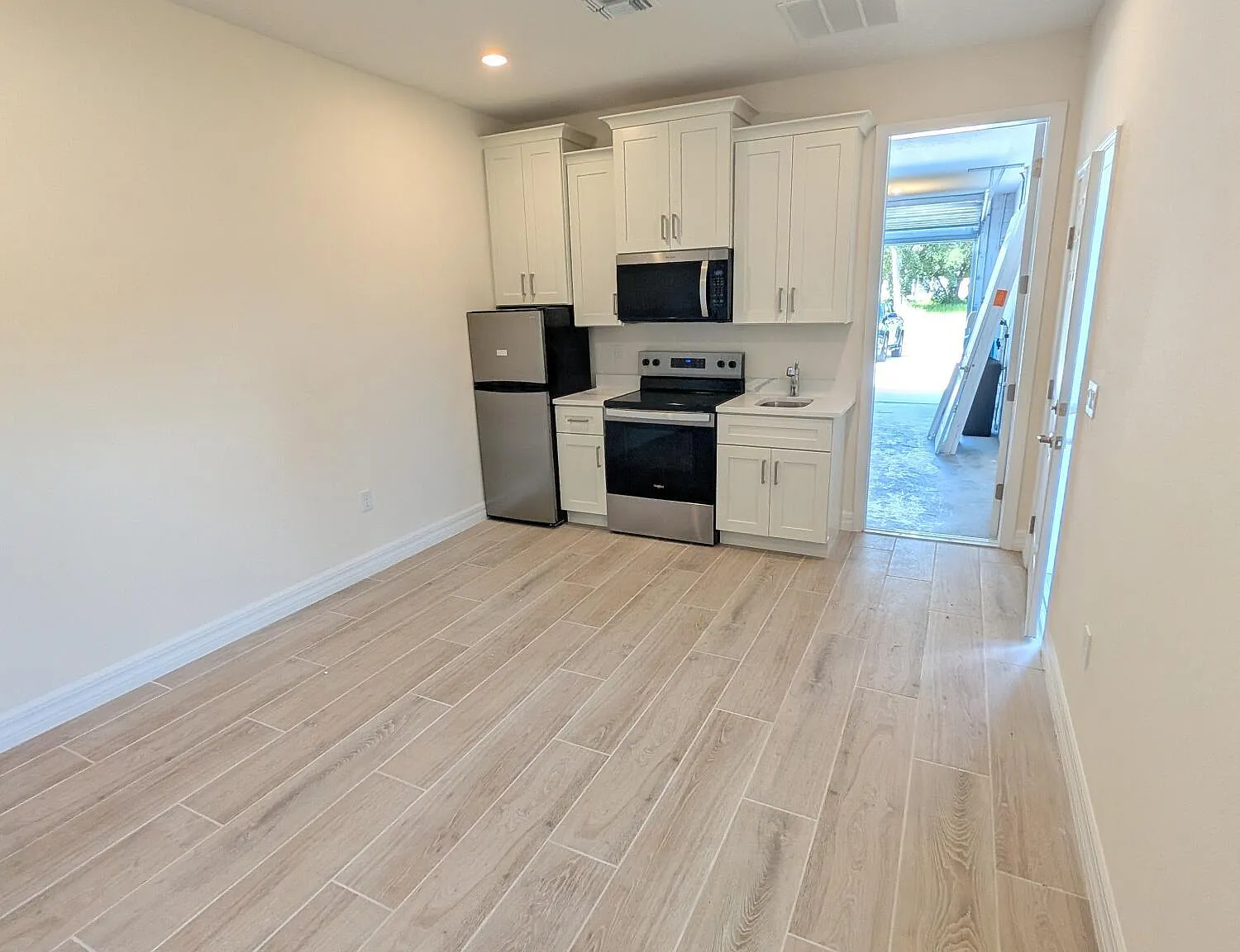 1 bed, 1.0 bath, 400 sqft, $1,500 — Photo 4