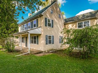 1734 Fitzwatertown Rd, Willow Grove, PA 19090