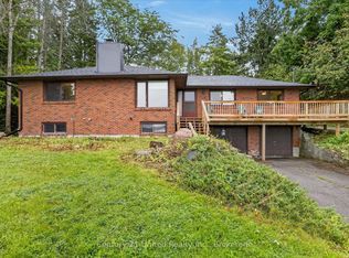 995 Nicholls Blvd, Selwyn, ON K0L 1H0