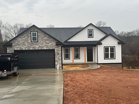 3rd image of 2565 Five Forks Rd