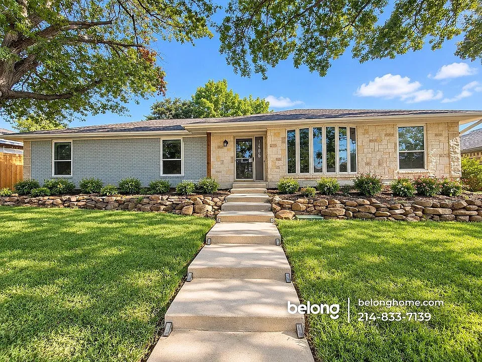 1406 N Trail Dr