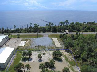 2829 Victoria Ave, Port Saint Joe, FL 32456