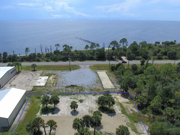 2829 Victoria Ave, Port Saint Joe, FL 32456