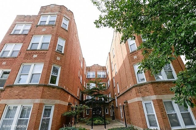 1st image of 2915 W Leland Ave APT 2W