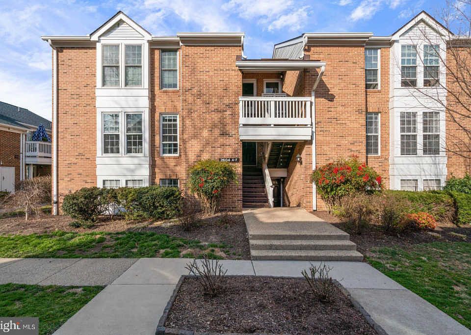 1st image of 2604 S Arlington Mill Dr #2