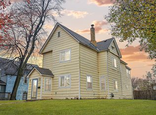 3253 Humboldt Ave N, Minneapolis, MN 55412