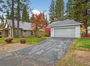 127 Cottonwood Dr, Blairsden, CA 96103