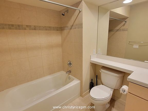 5th image of 211 Kirkland Ave APT 405