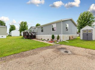 2147 Celtic Ct, North Mankato, MN 56003