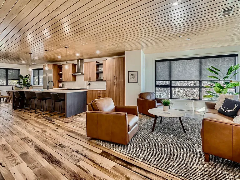 1109 Neon Forest Cir #4 — Photo 2