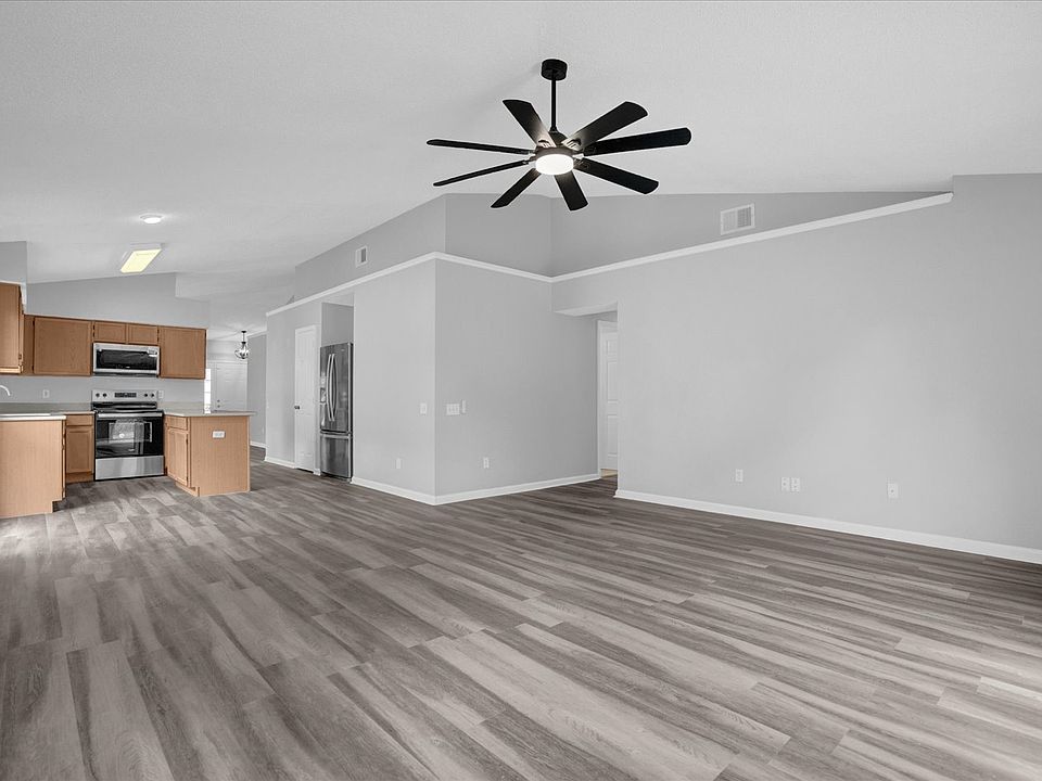 1st image of 3521 Moss Pointe Pl