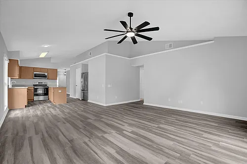 3521 Moss Pointe Pl Photo 1
