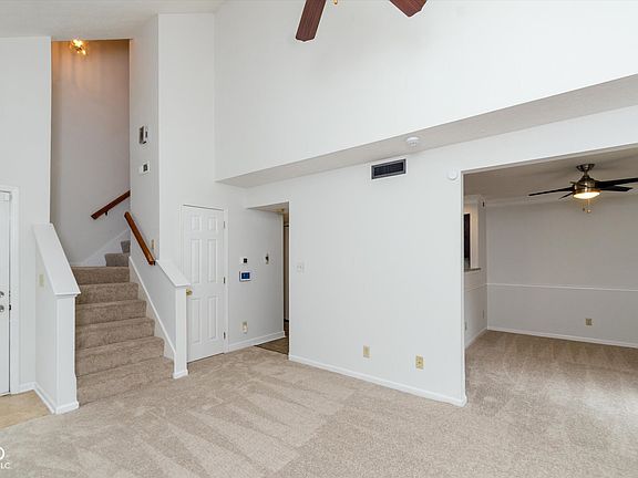 4th image of 4829 Ossington Ct