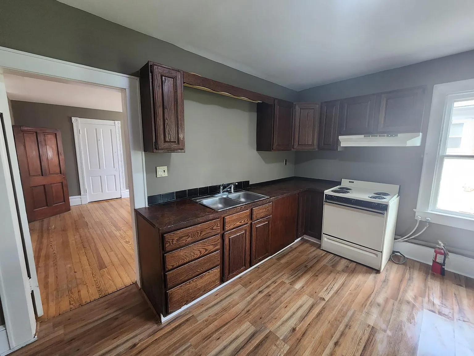 2 bed, 800 sqft, $1,200 — Photo 4