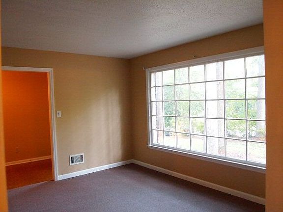 4th image of 3510 Nassau Dr