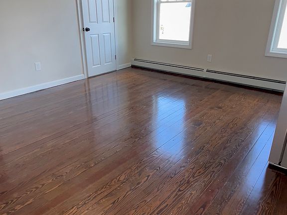 2nd image of 21 Locust St Floor 2