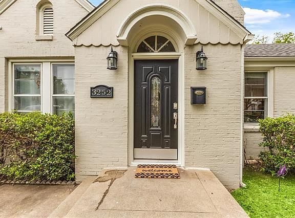 4th image of 3252 Greene Ave