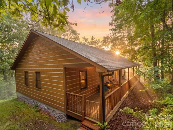 67 Hawks Lndg, Burnsville, NC 28714