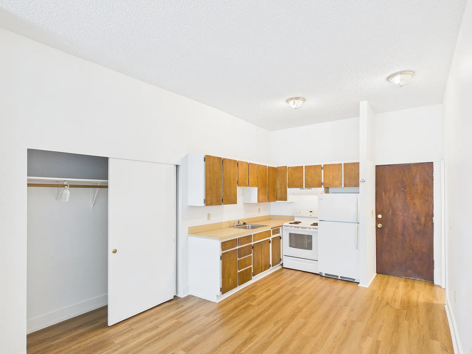 1 bed, 575 sqft, $1,250 — Photo 2