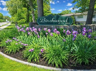 4426 Wilshire Lane #4426, Oakdale, NY 11769