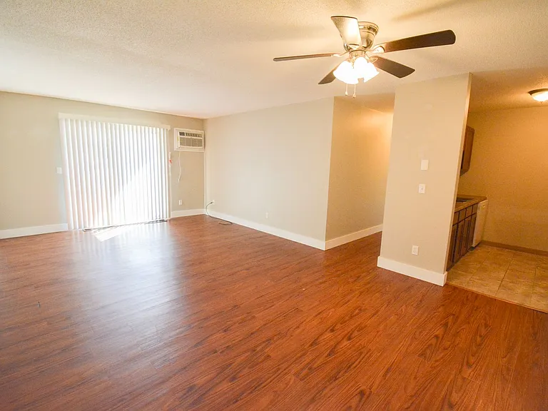 2120 Valleyhigh Dr NW #C103 — Photo 2