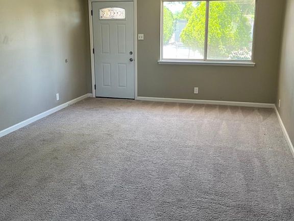 2nd image of 409 Dolores Dr SW