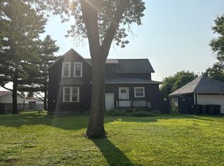 402 2nd Ave SW, Mapleton, MN 56065