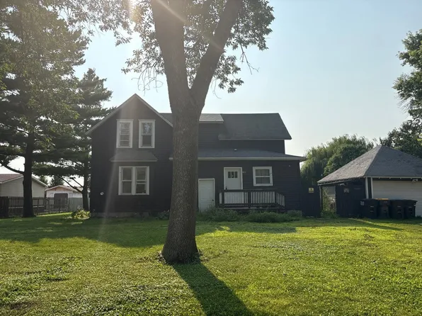 402 2nd Ave SW, Mapleton, MN 56065