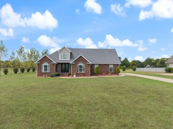 2002 Cheyenne Ct, Chapel Hill, TN 37034