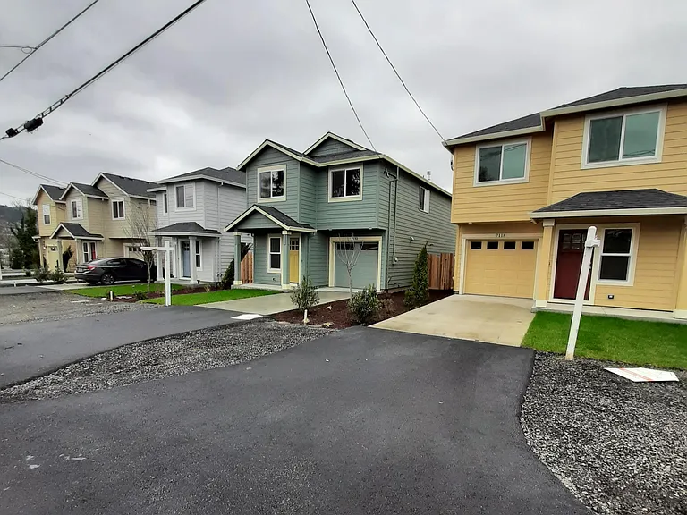 7118 SE Fern Ave — Photo 2