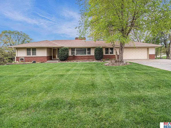 14051 Patrick Ave, Omaha, NE 68164