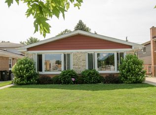 8216 Central Ave, Morton Grove, IL 60053