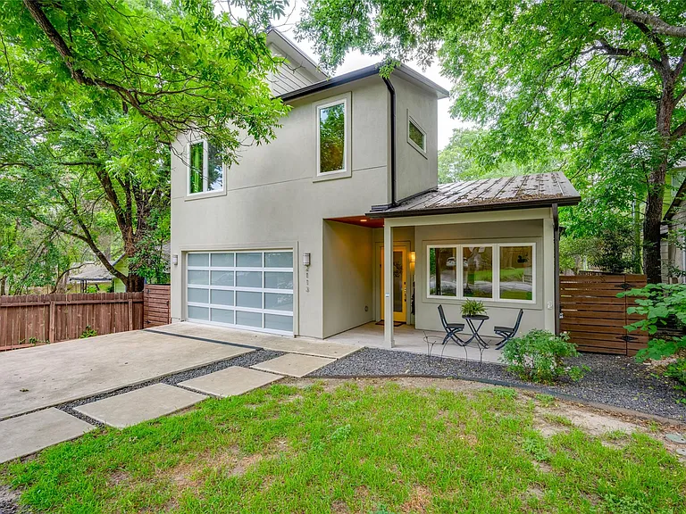 2113 Glendale Pl — Photo 2