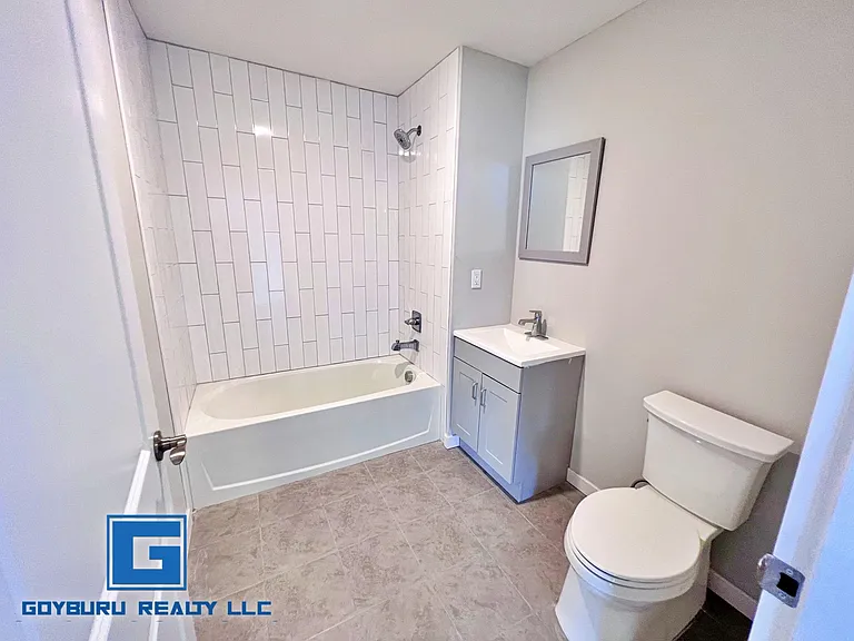 53 Carroll St #201-204 — Photo 8