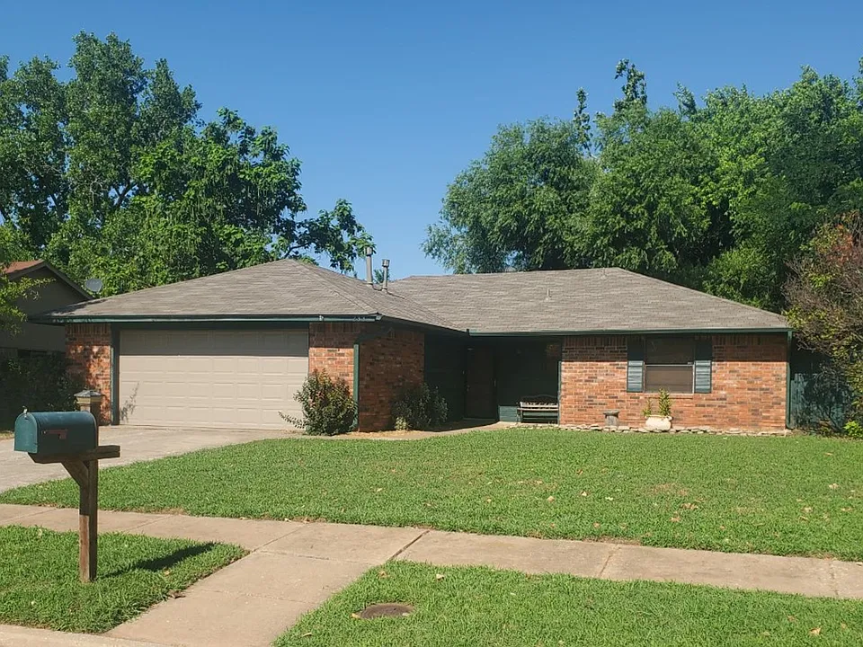 233 Cindy Ave