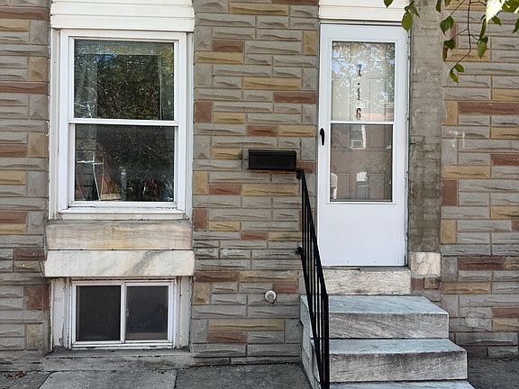2nd image of 716 N Milton Ave
