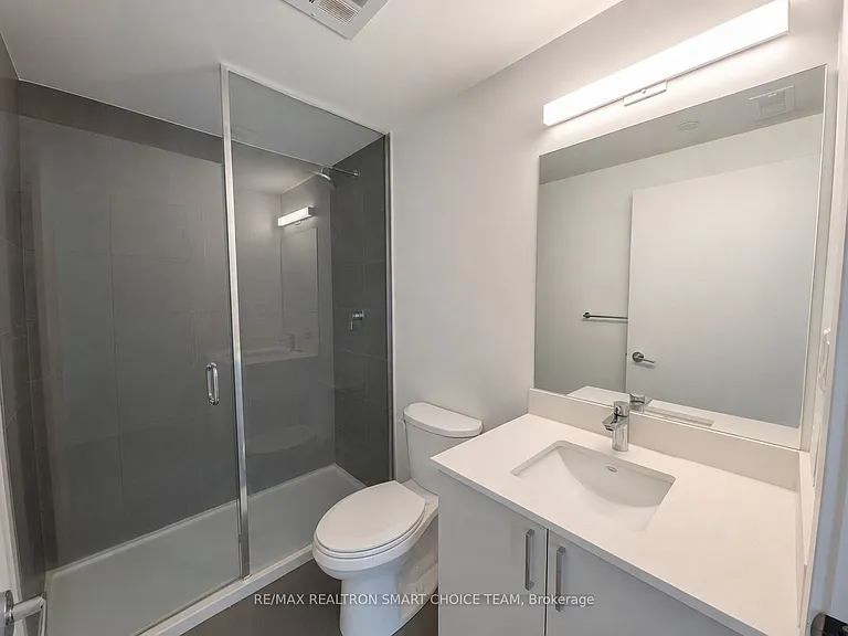 1005 Dundas St E #117 — Photo 16